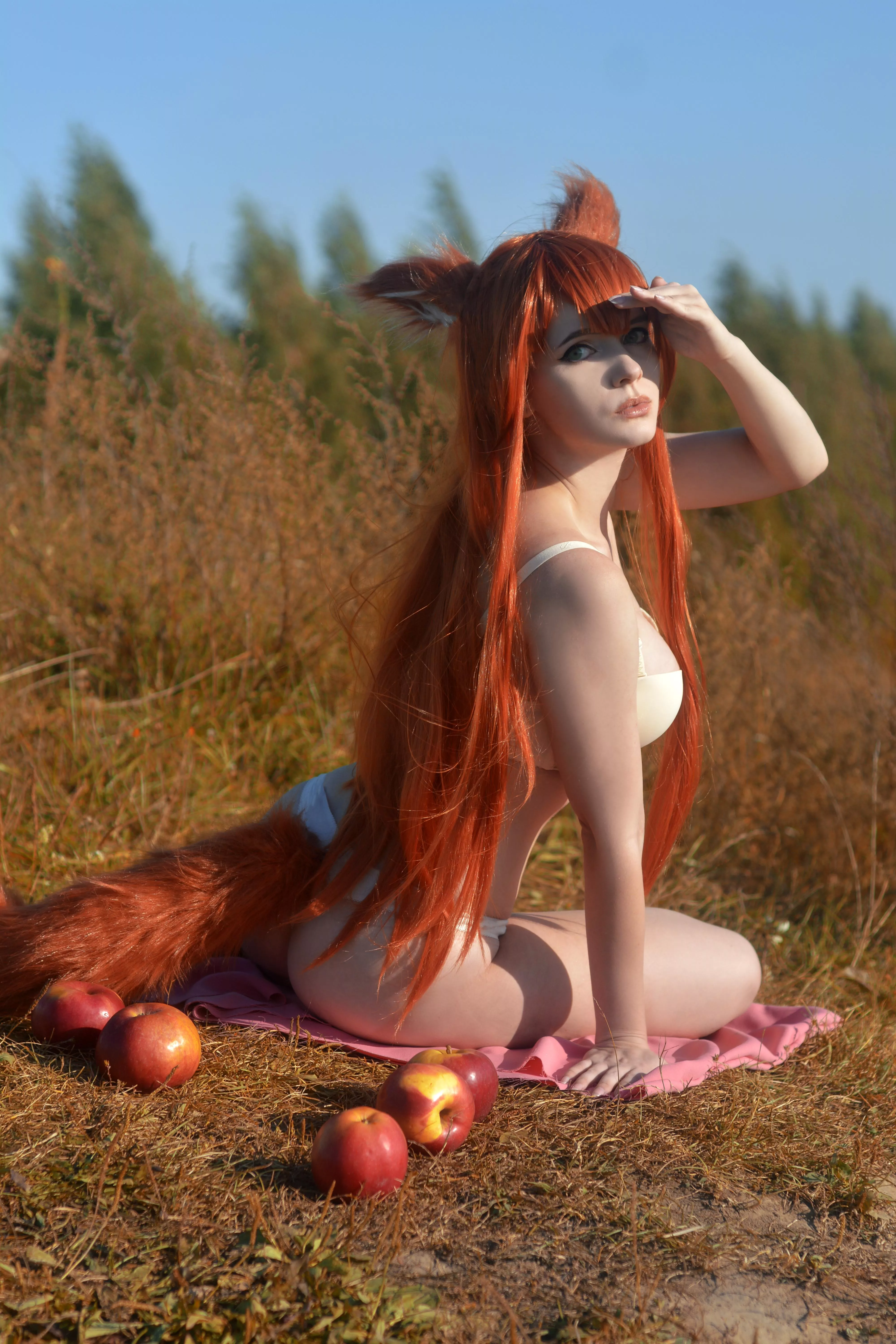 Holo from Spice and Wolf cosplay by Evenink