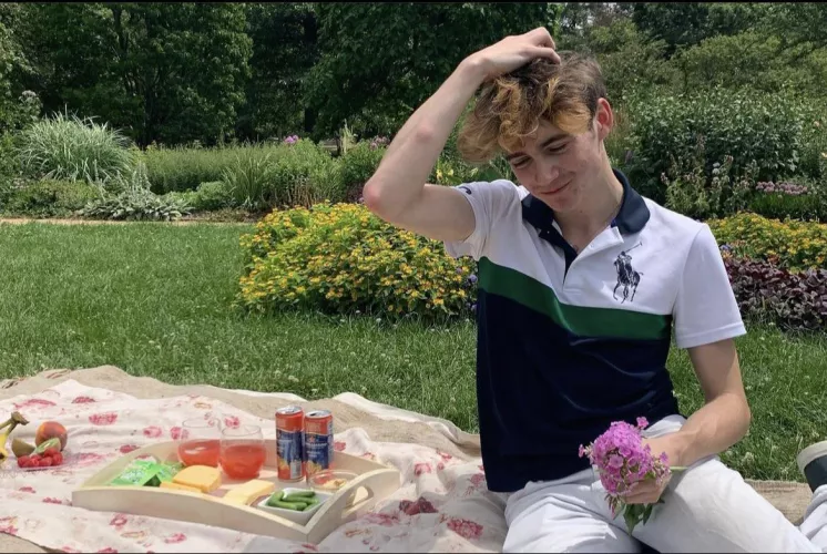 How does a picnic date sound?