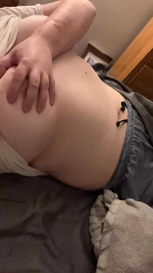 I’m a masc top and I’m usually not into other butches but goddamn, y’all are hot and I would totally bottom for some of y’all 🙈