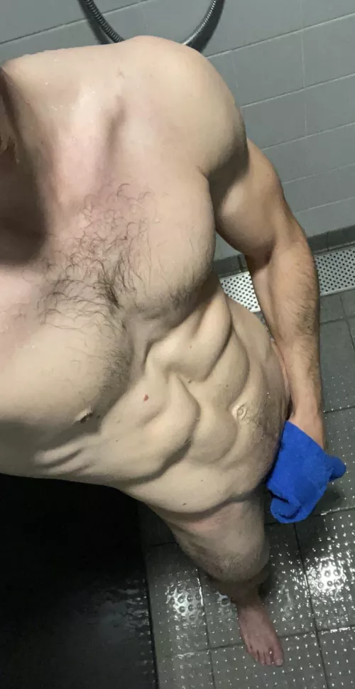 I’m the public shower after a swim… care to join?