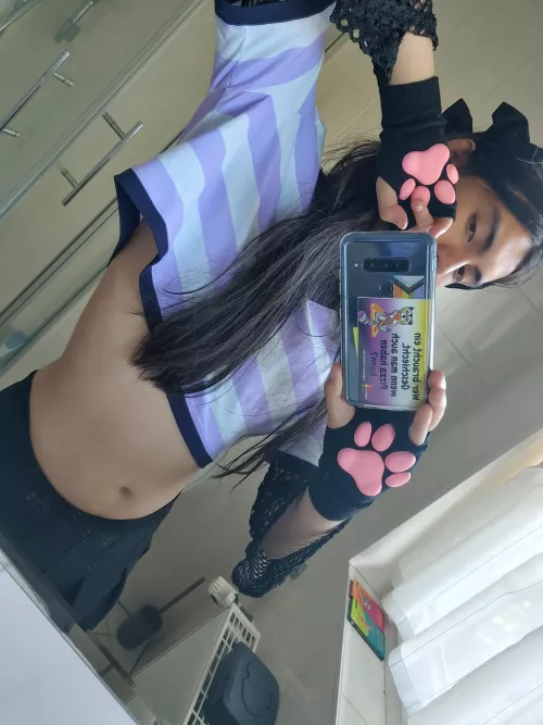 Just throwing outfits against the wall on somehow never miss, according to friends lol