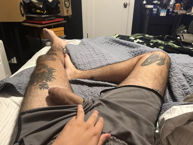 Waiting for the bros to get home(23)