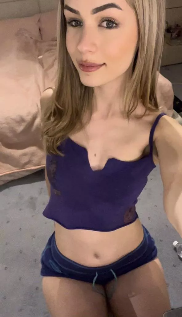 Free the belly button😜💜