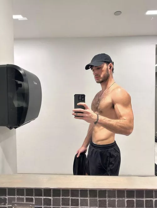 Gym lighting is always the one