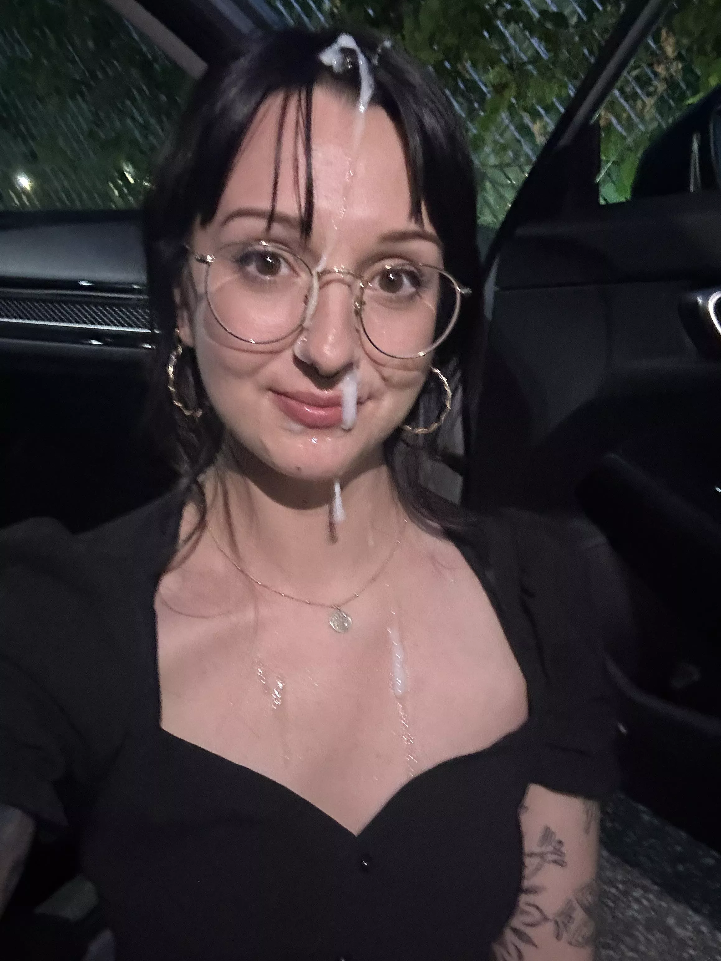 He bought me dinner so I let him facial me in the parking lot!