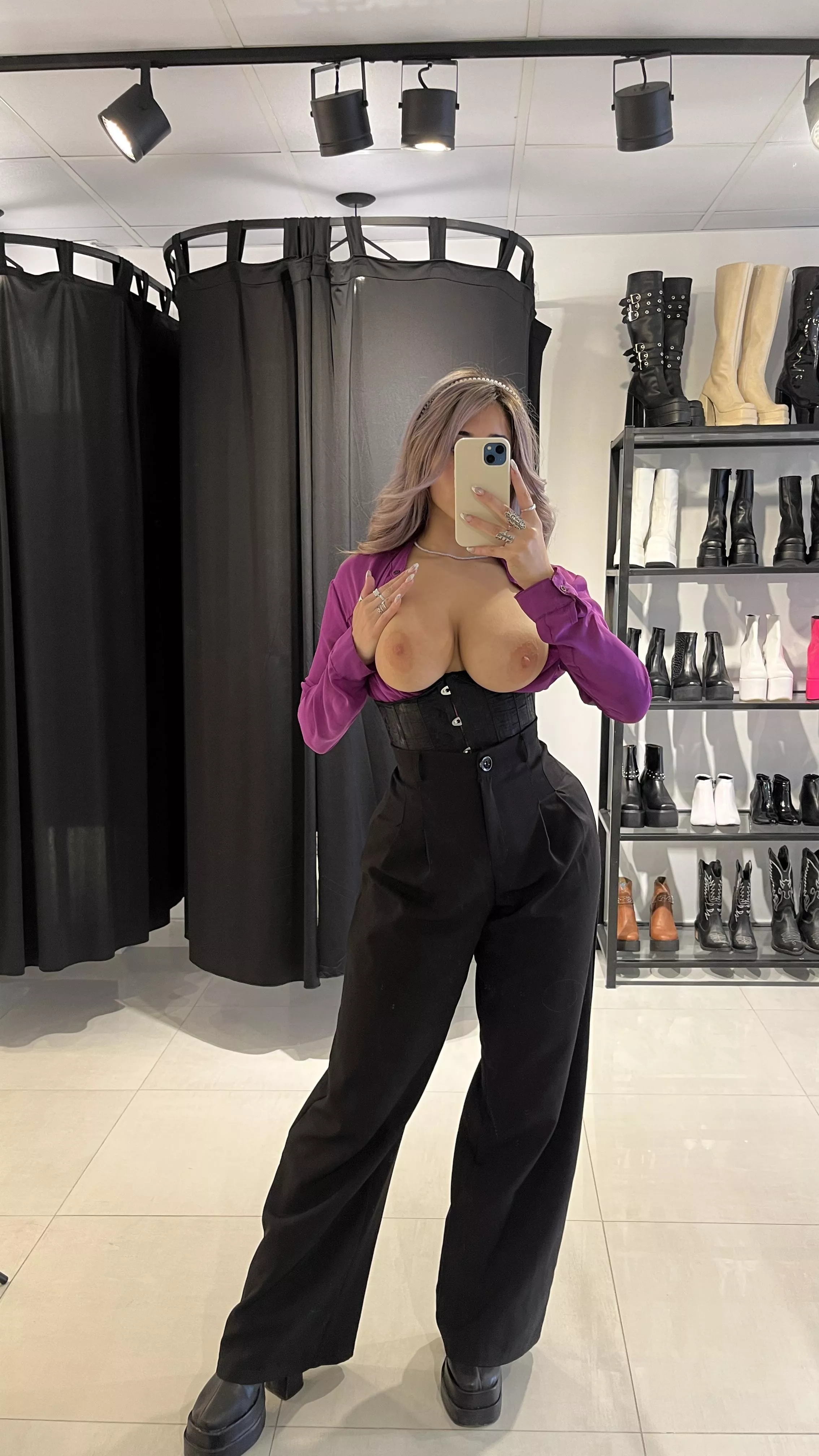 I caught my bestfriend starring at my tits...