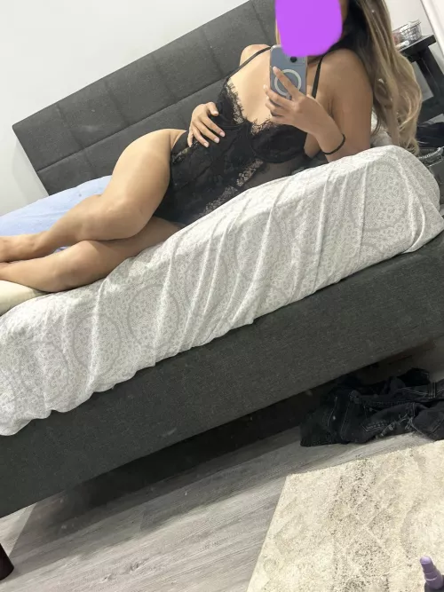 My bf is on vacation and I’m bored