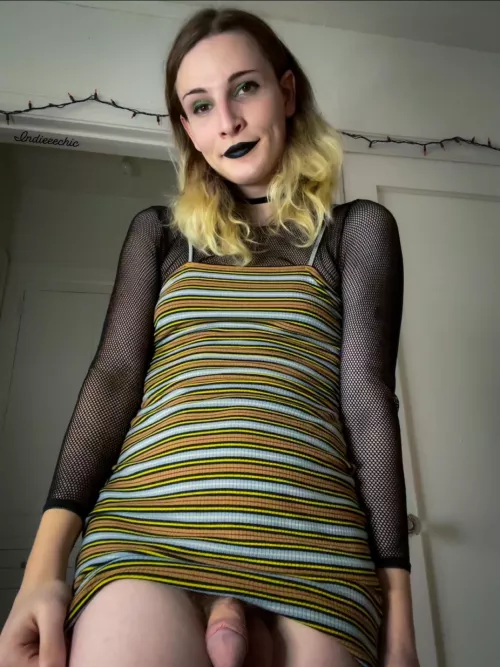 My dress is a lil short… I hope you don’t mind ;)