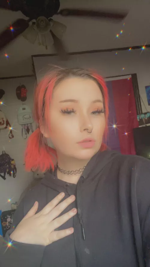 Side bangs are still hot on me