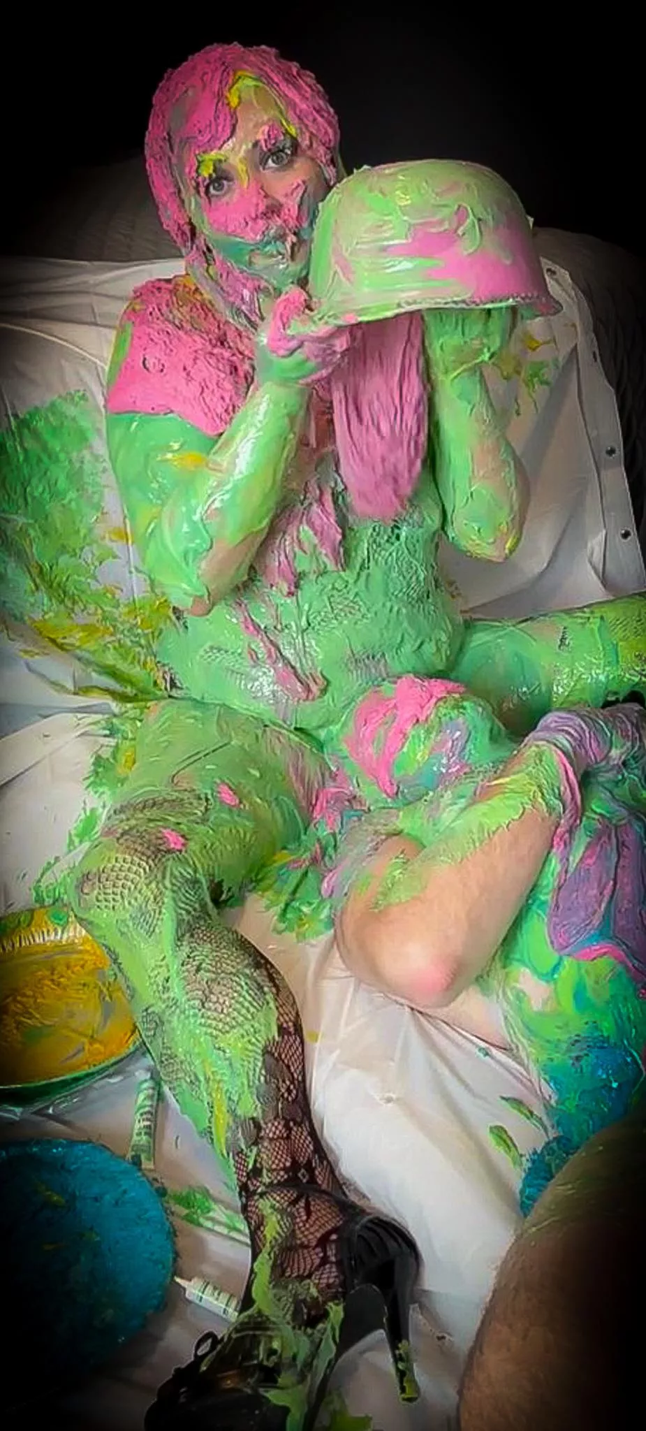 Splat on Sissy's face 🖤