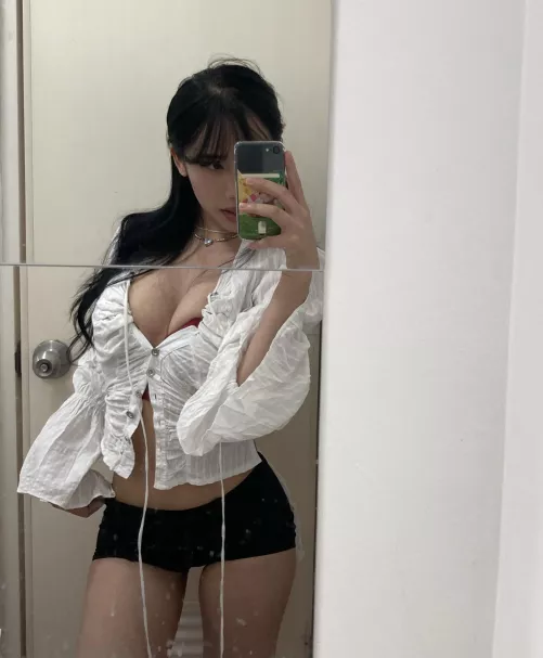 Your favorite korean girl 🤭