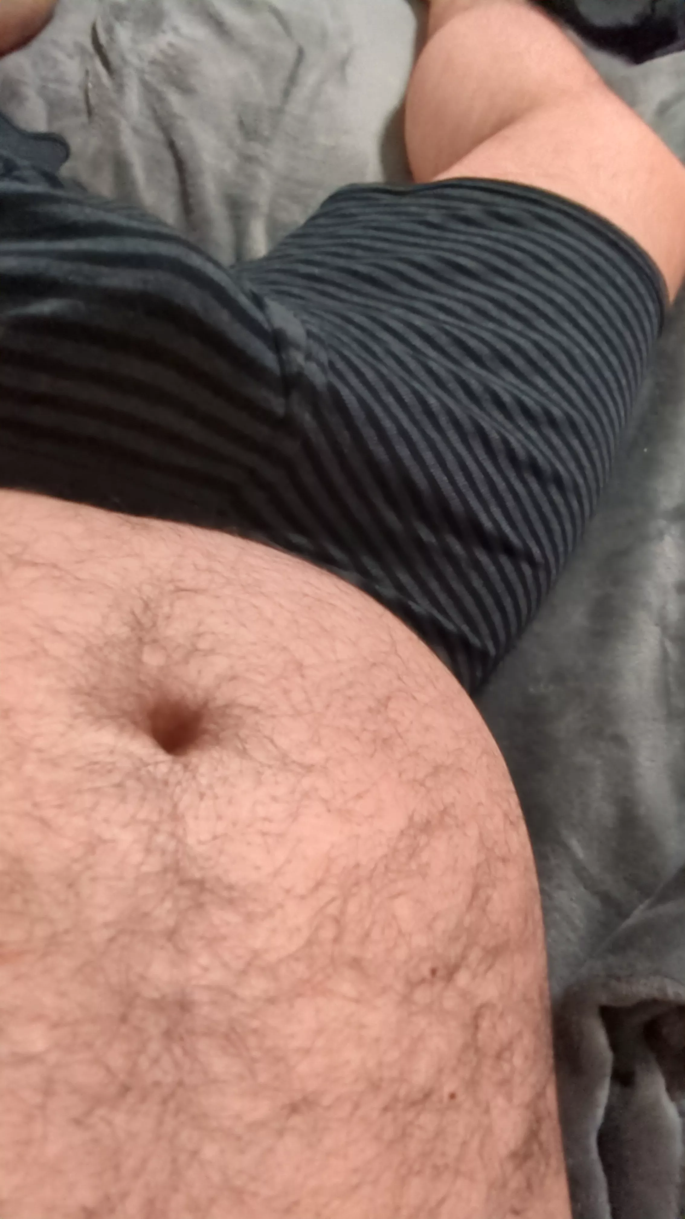 24 chubby bi guy here for fun 😊 DM me if you like what you see 😁😋