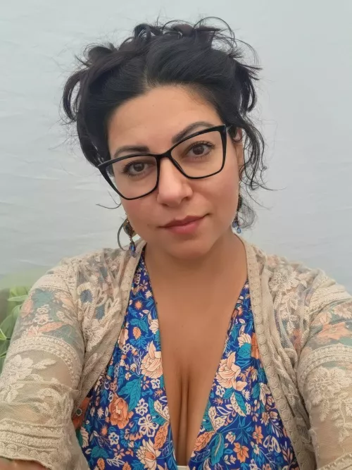 43 year old wife checking in