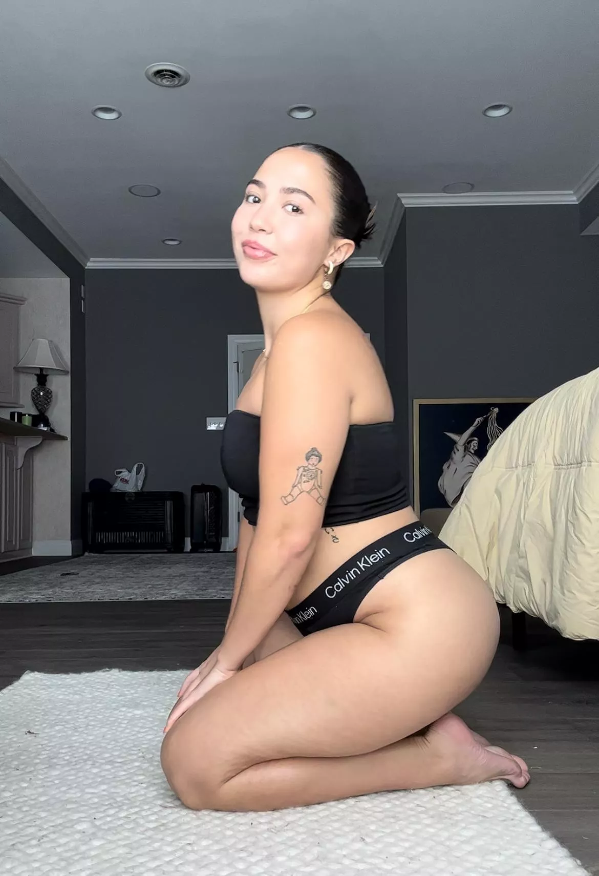 Can I send you some nudes ? Just say YES 🤭