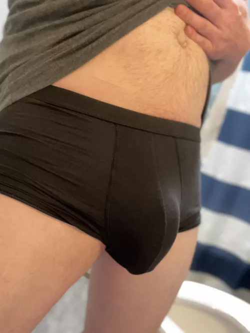 First post here. Wouldn’t you love to wake up with this thing in between your legs?