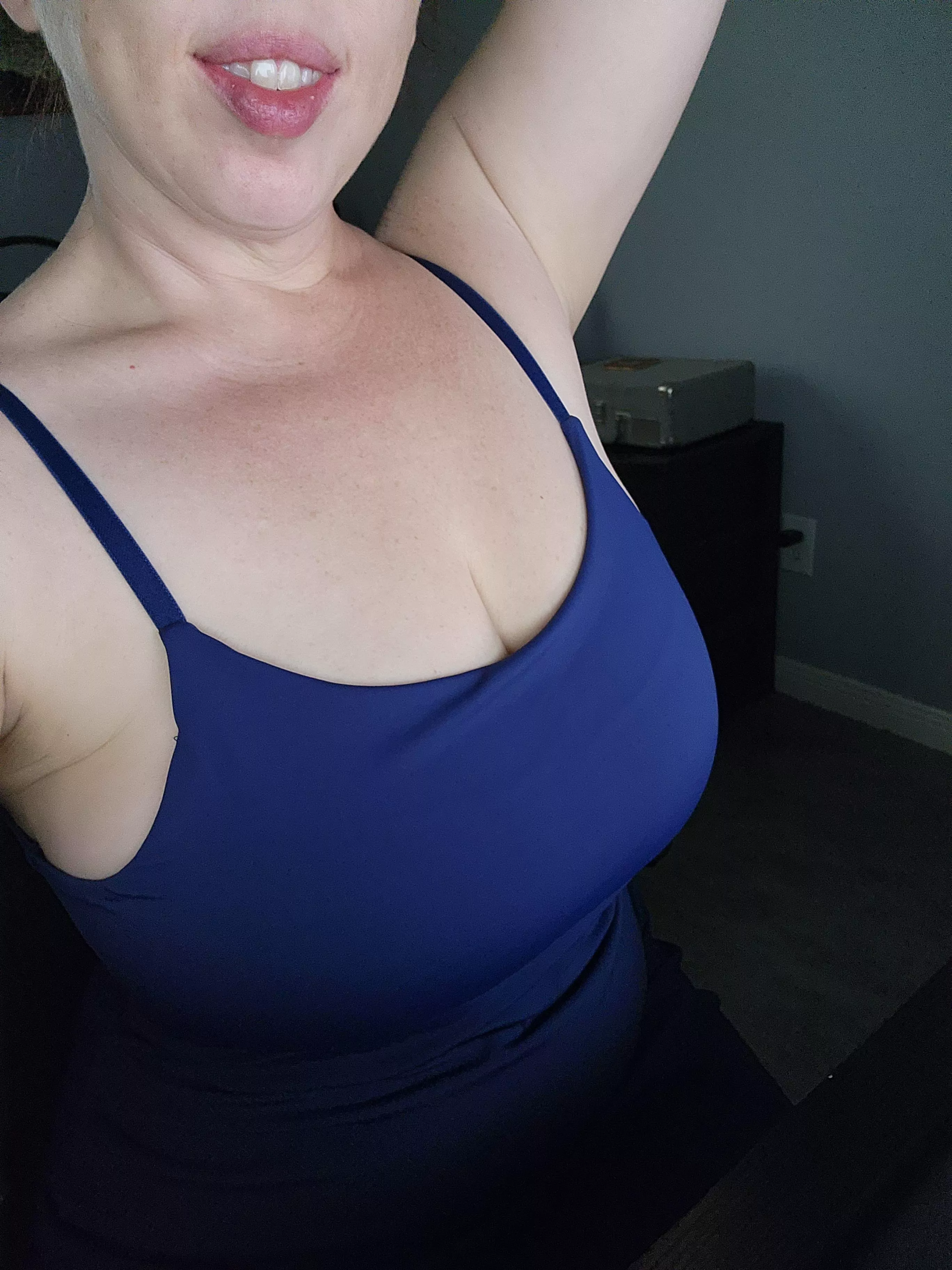 I'm having a hard time focusing today!!