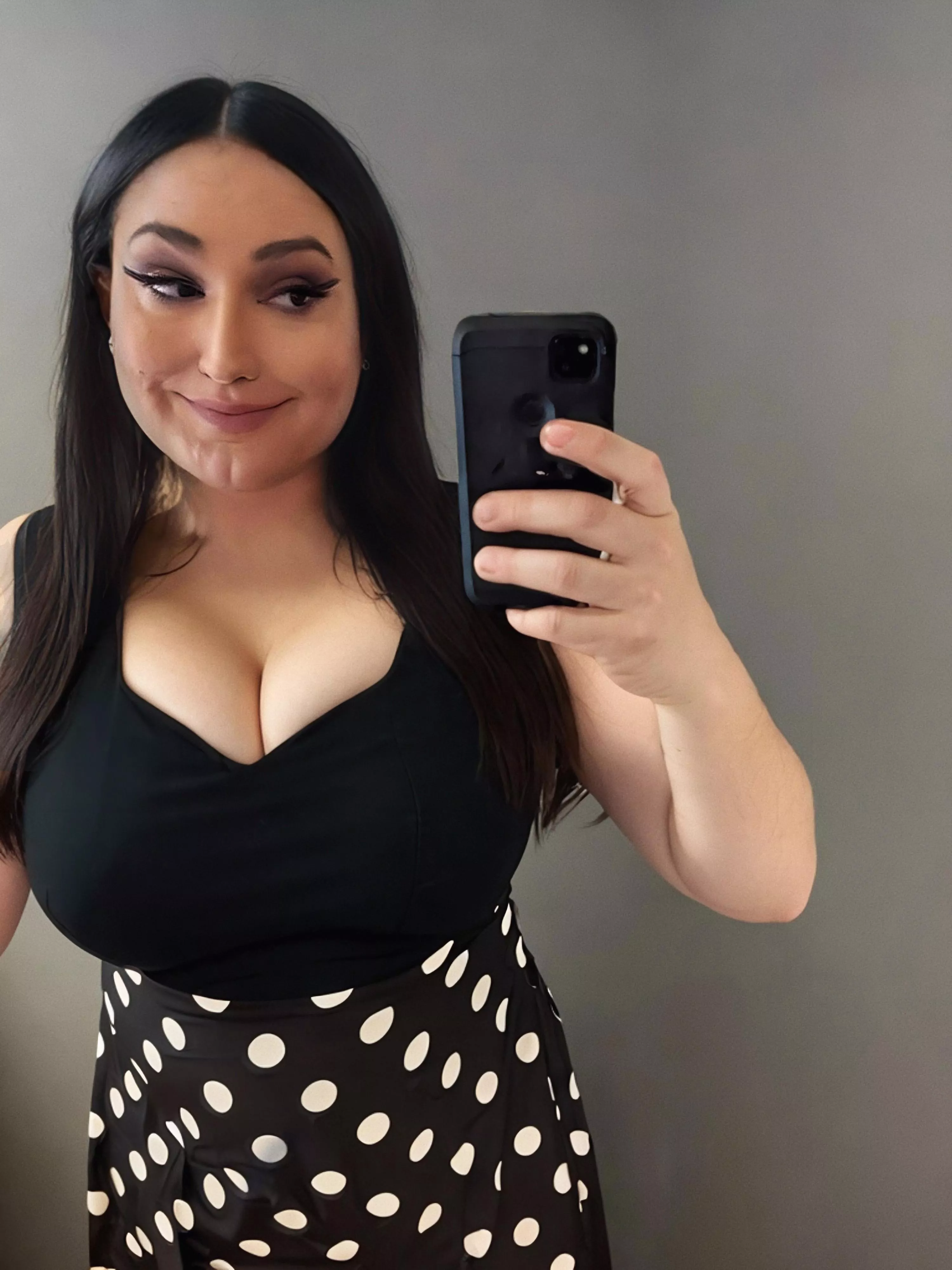 Just started a new job this week, think they'll like my outfit today?