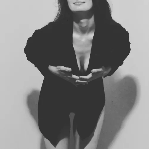 Loving this black and white shot!