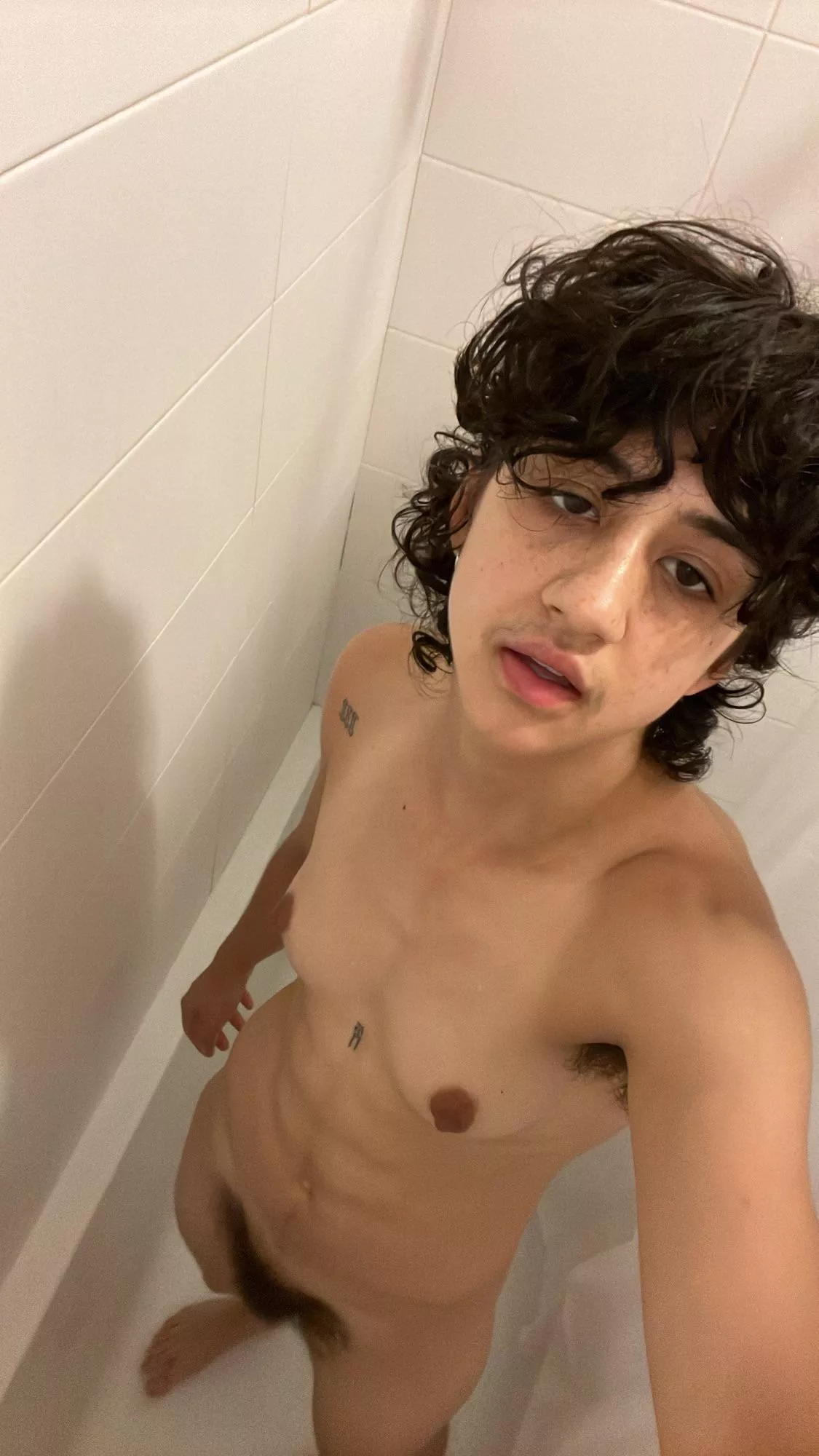 Money makes me wet ☠️