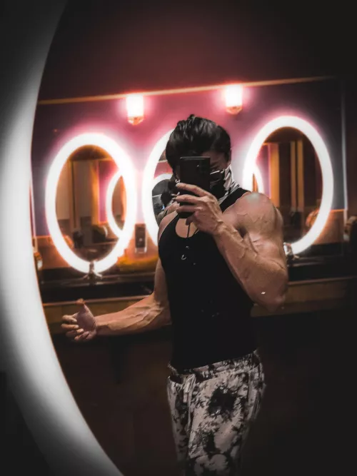 Not enough Viens! Give me a blade!🖤