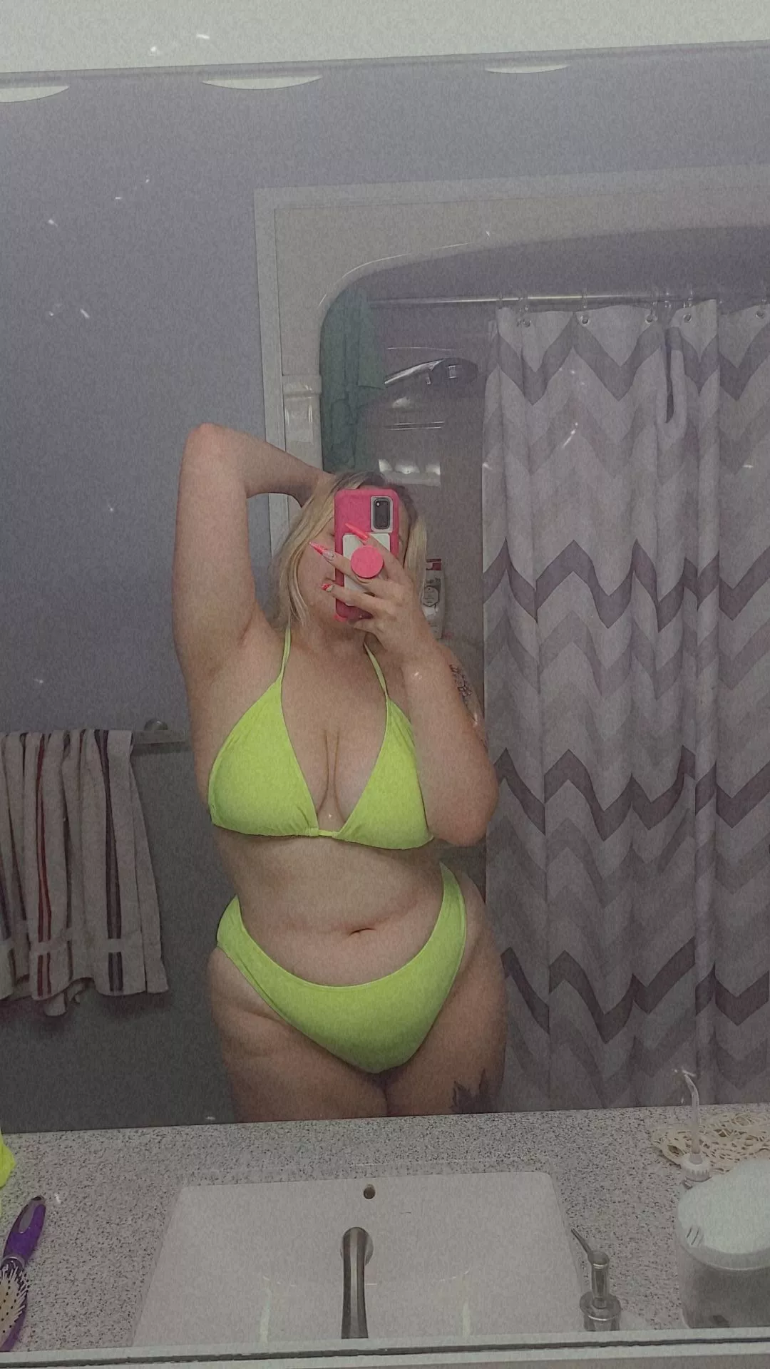 On a scale of 1 to 10 how hot am I?