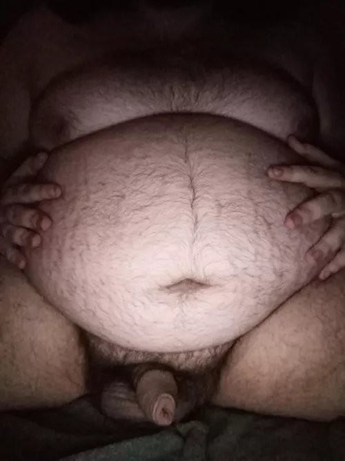 Pretty flaccid dick.. Would love to get hard ;)