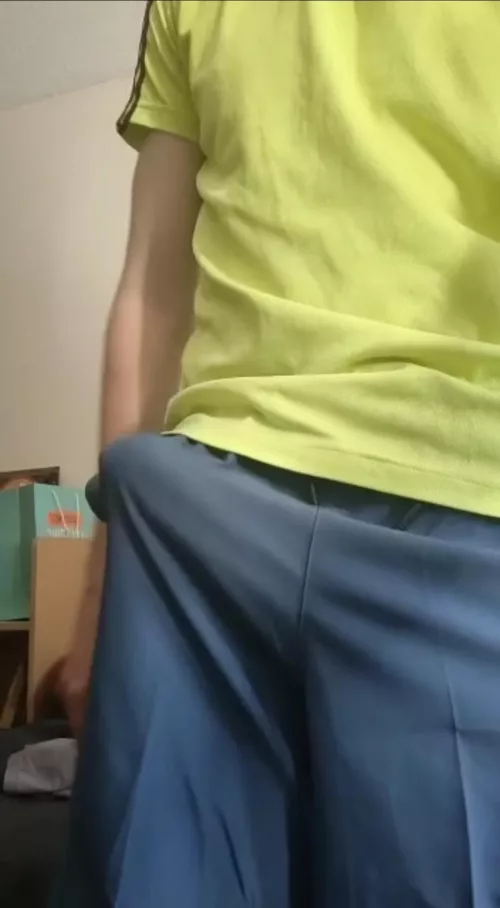 Think I could hide this at the gym?