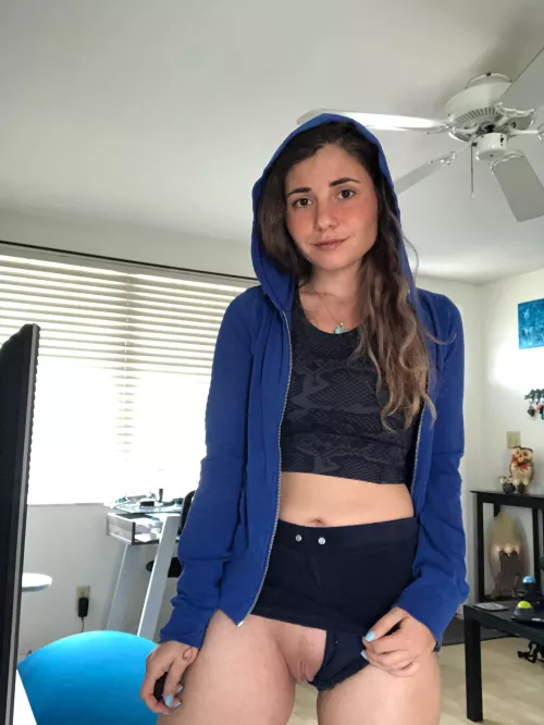 Think you’d notice a 5ft sleepy girl like me at the gym??