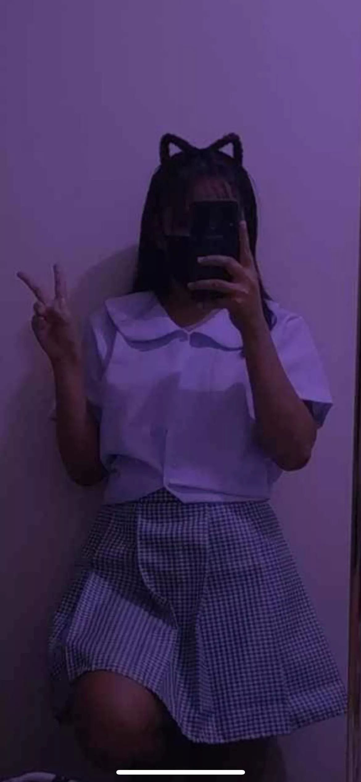 Am I too young, if I’m still in high school 🤭 18f pinay