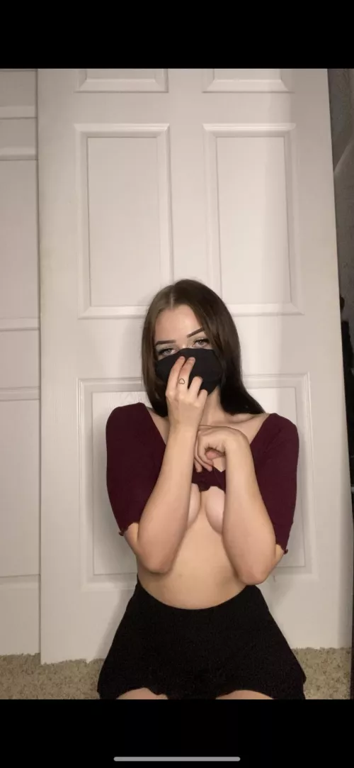 Cum on my titties plz?