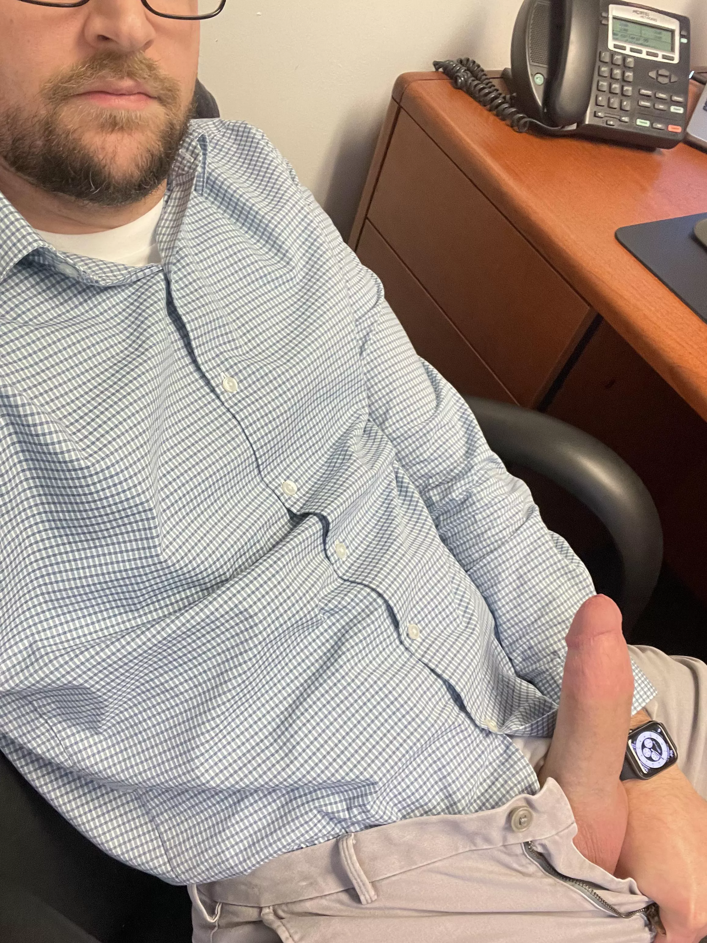 Everybody’s working for the weekend!