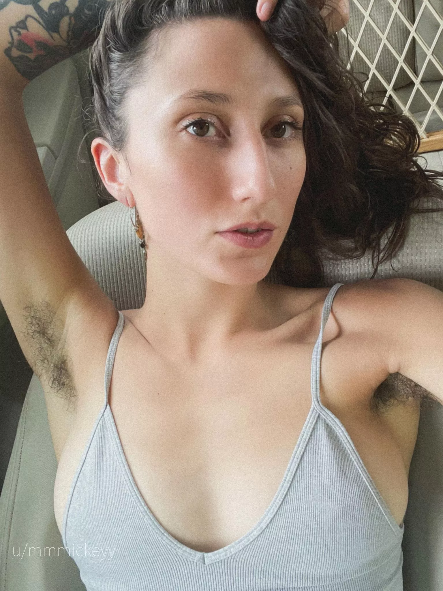 excited for fall but sad that my sweaters are gonna be hiding my hairy pits :(