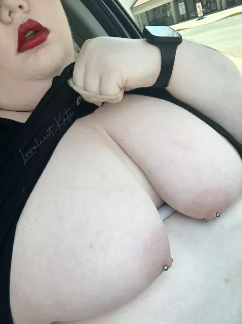 Flashing while running errands is even more fun when someone sees you 🤭❤️