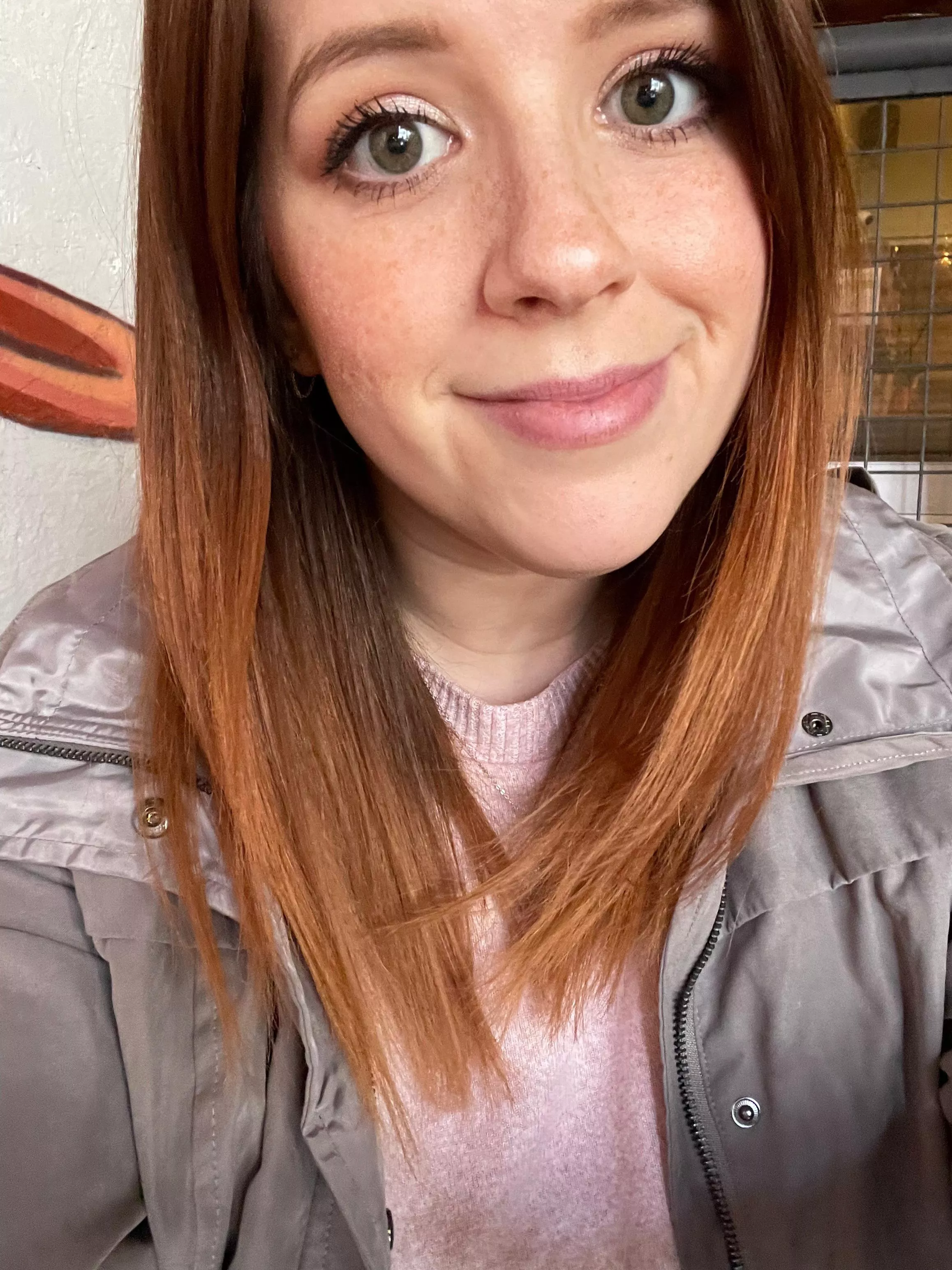 Going to lunch with friends, wish me luck! [F] ❤️