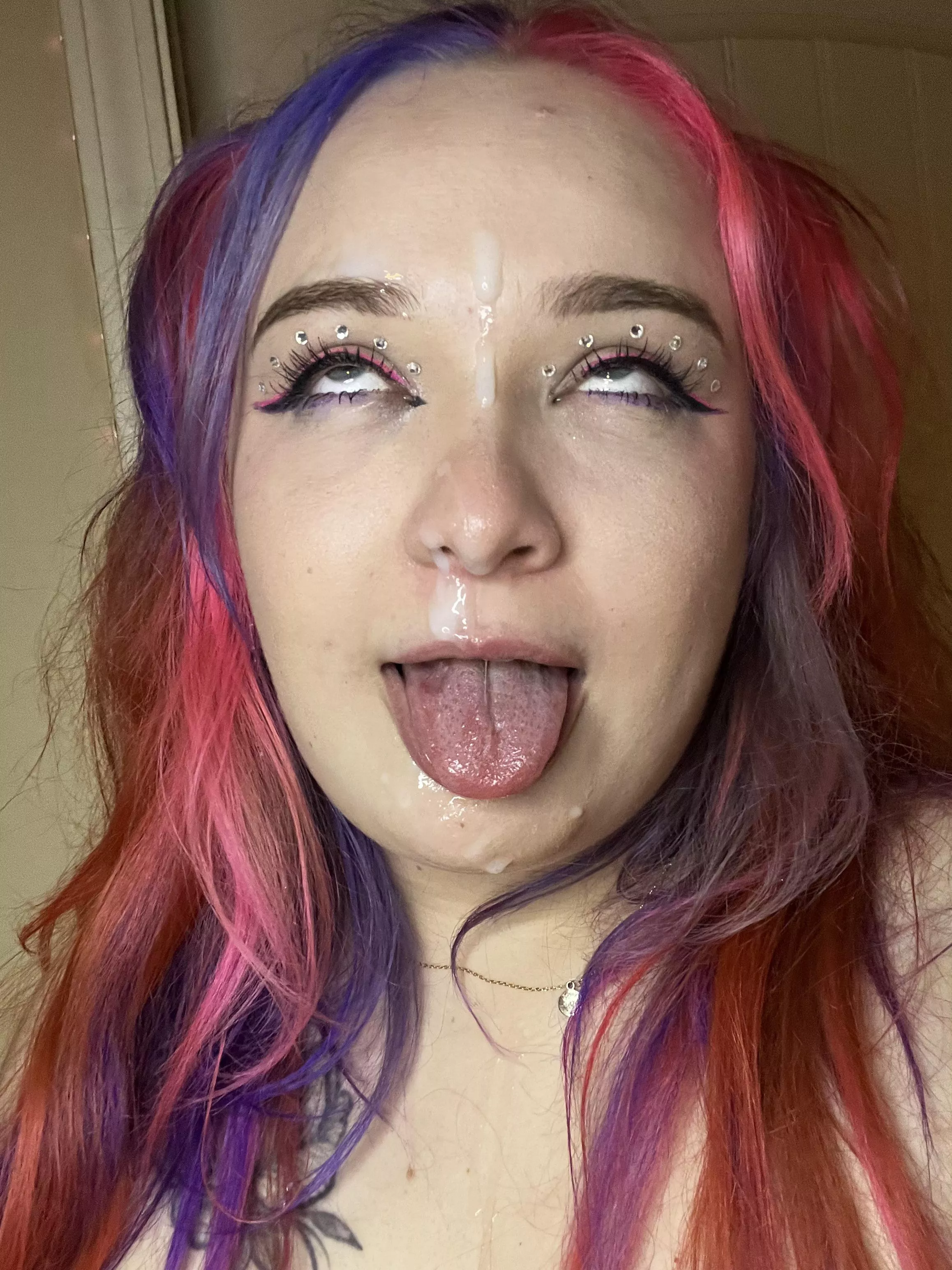 he throat fucked me so hard my makeup smeared