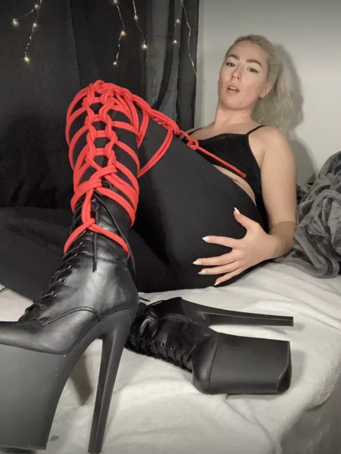 How comfortable are you to walk on?.... 😈