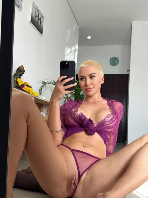 I mean, I love sending you these selfies