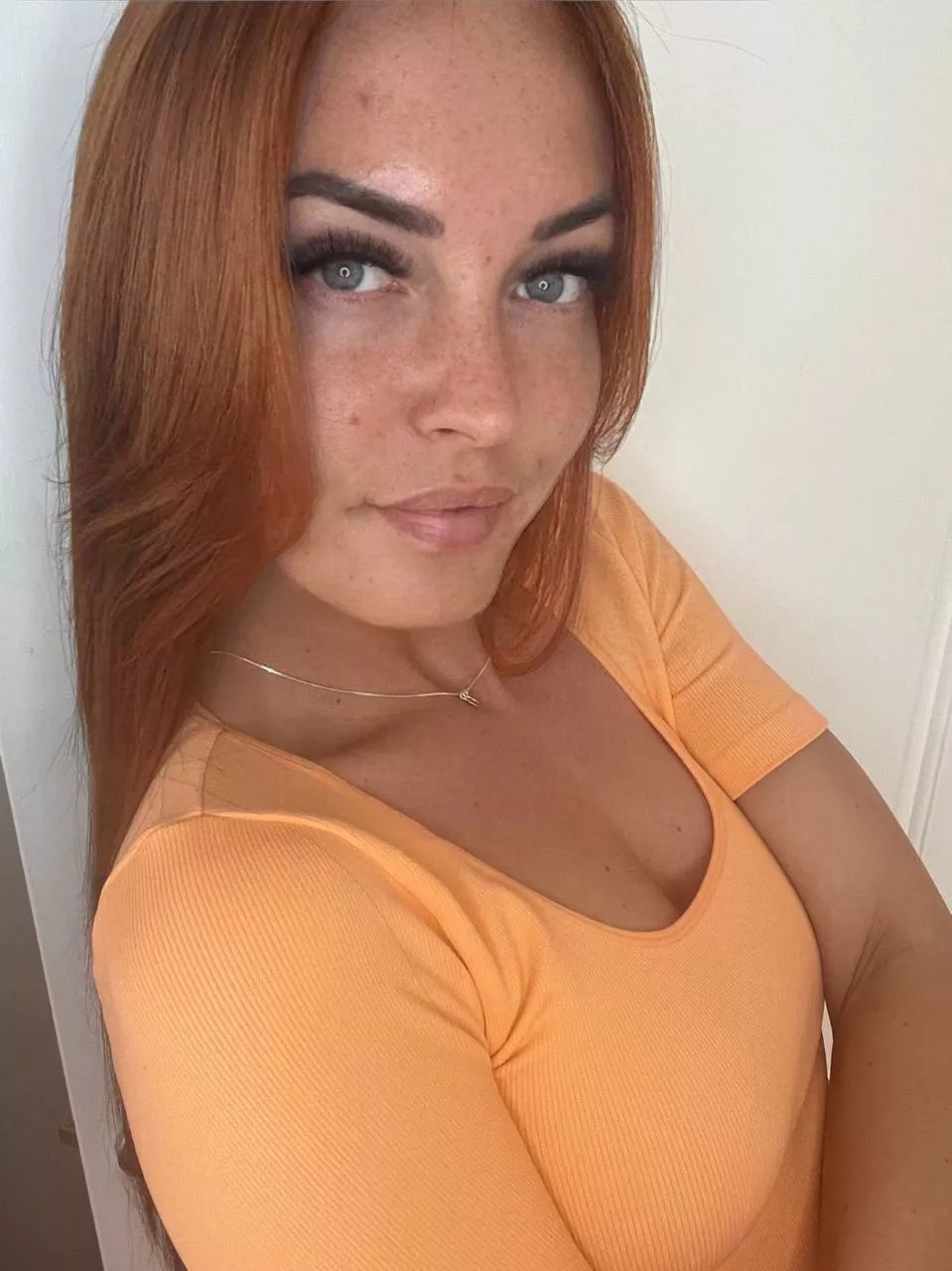 Say hello to a freckled girl 🙈