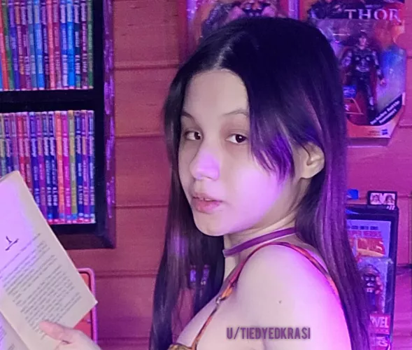 The face of a nerdy bookworm