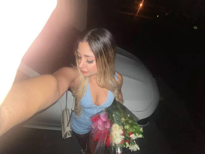 Tight dresses tend to make me shy, should I be more confident?