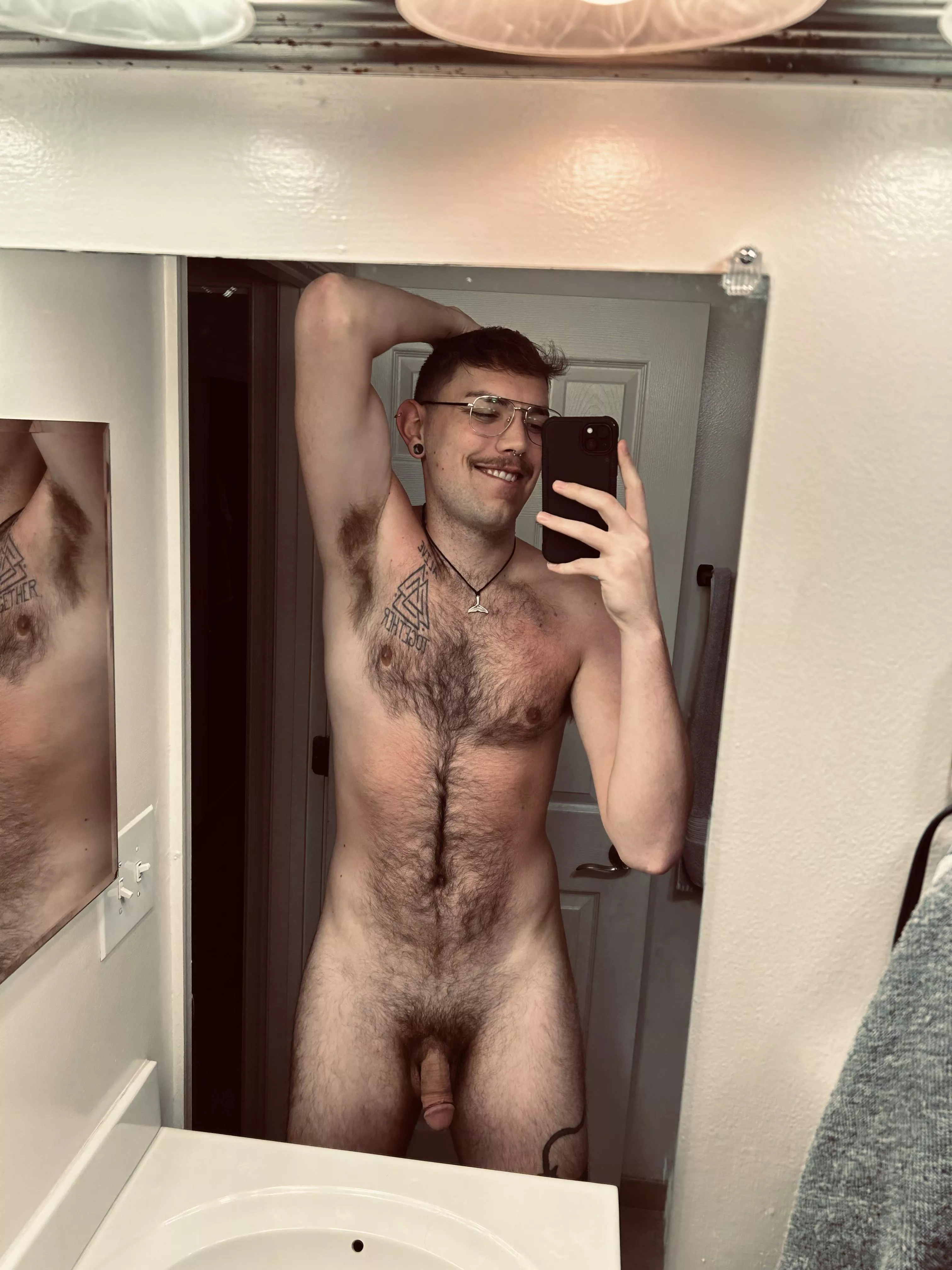 Usually bored and love to talk ;)