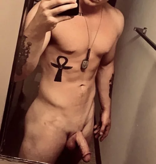 28M Experienced bull for hotwife in Raleigh, NC.