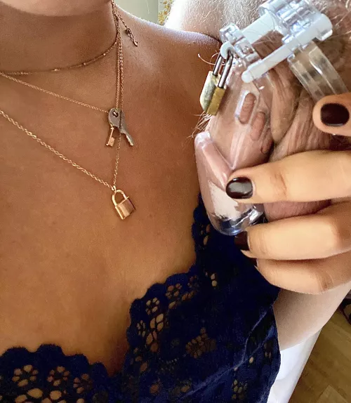 About to take him to brunch like this. Wonder if anyone will notice… 😉😈