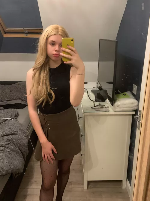 All you need is a cute outfit and a wig 😋