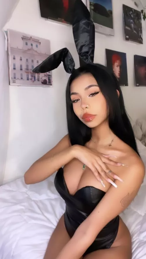 Anyone know her name?