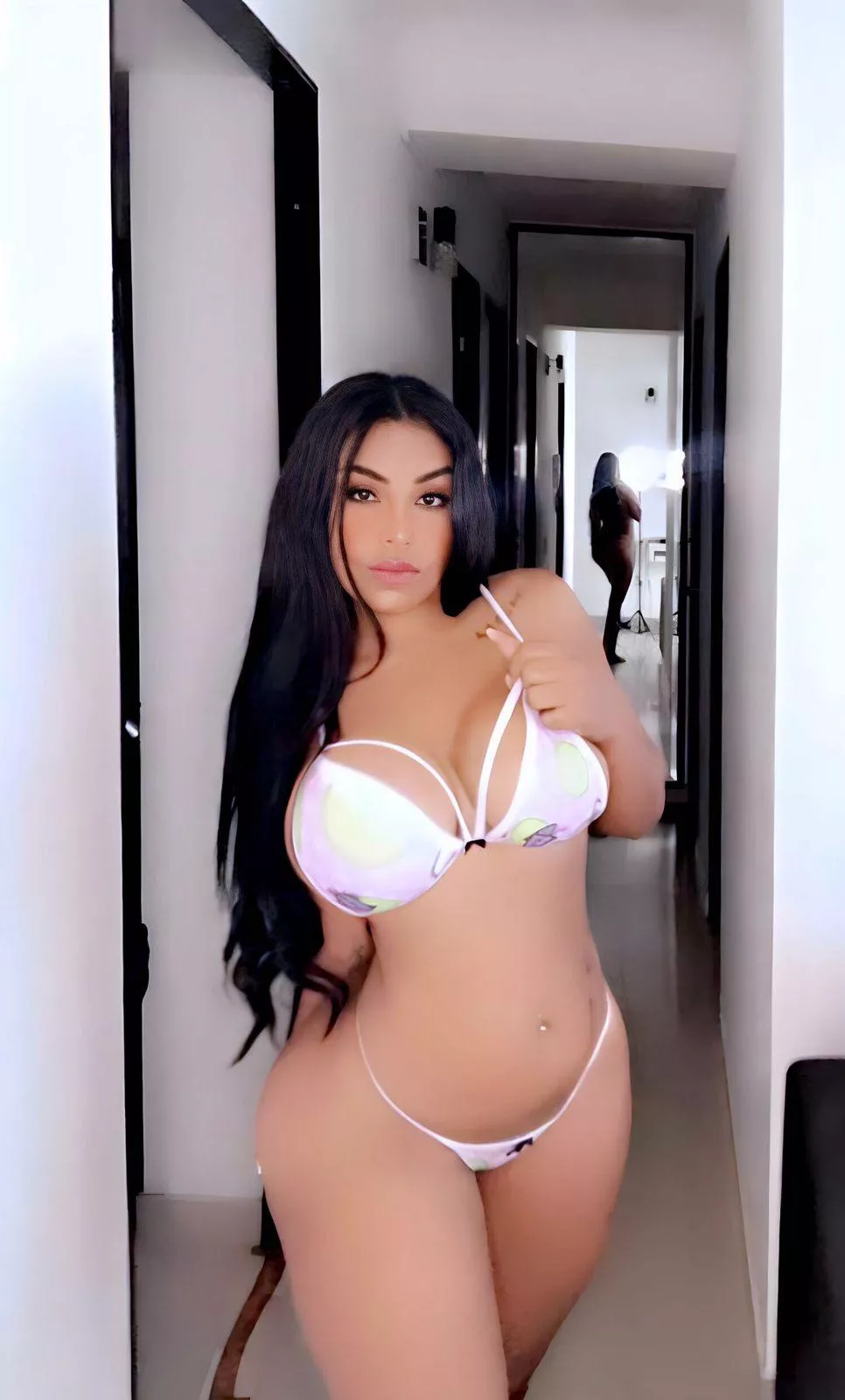 Are you into Japanese/Latinas papi?