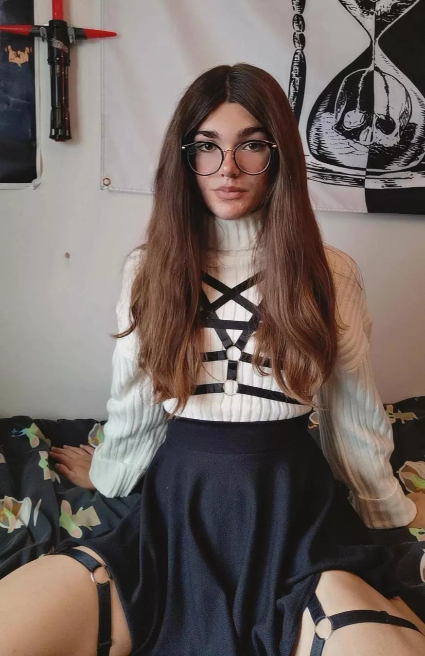 Can I sit on your lap? 🤍