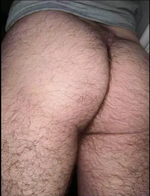 Certainly not recent, but razor free. Is it hairy enough 😊