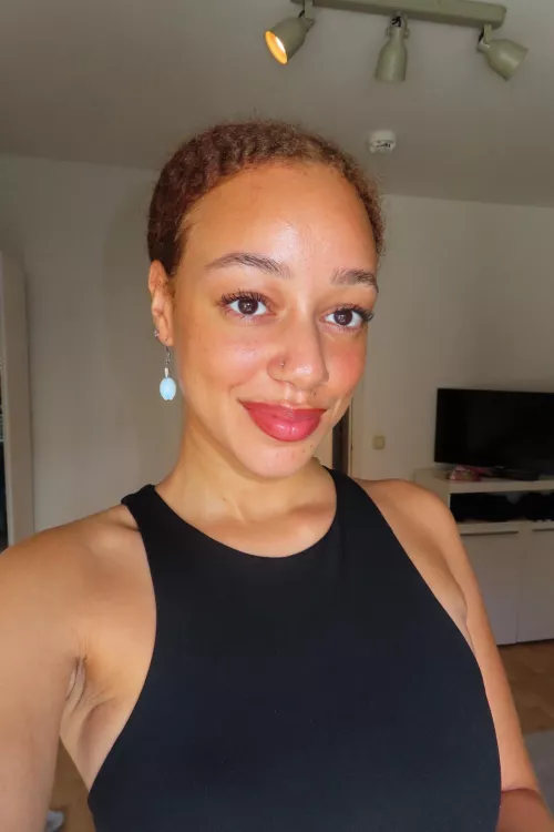 F19 would you say I have big eyes