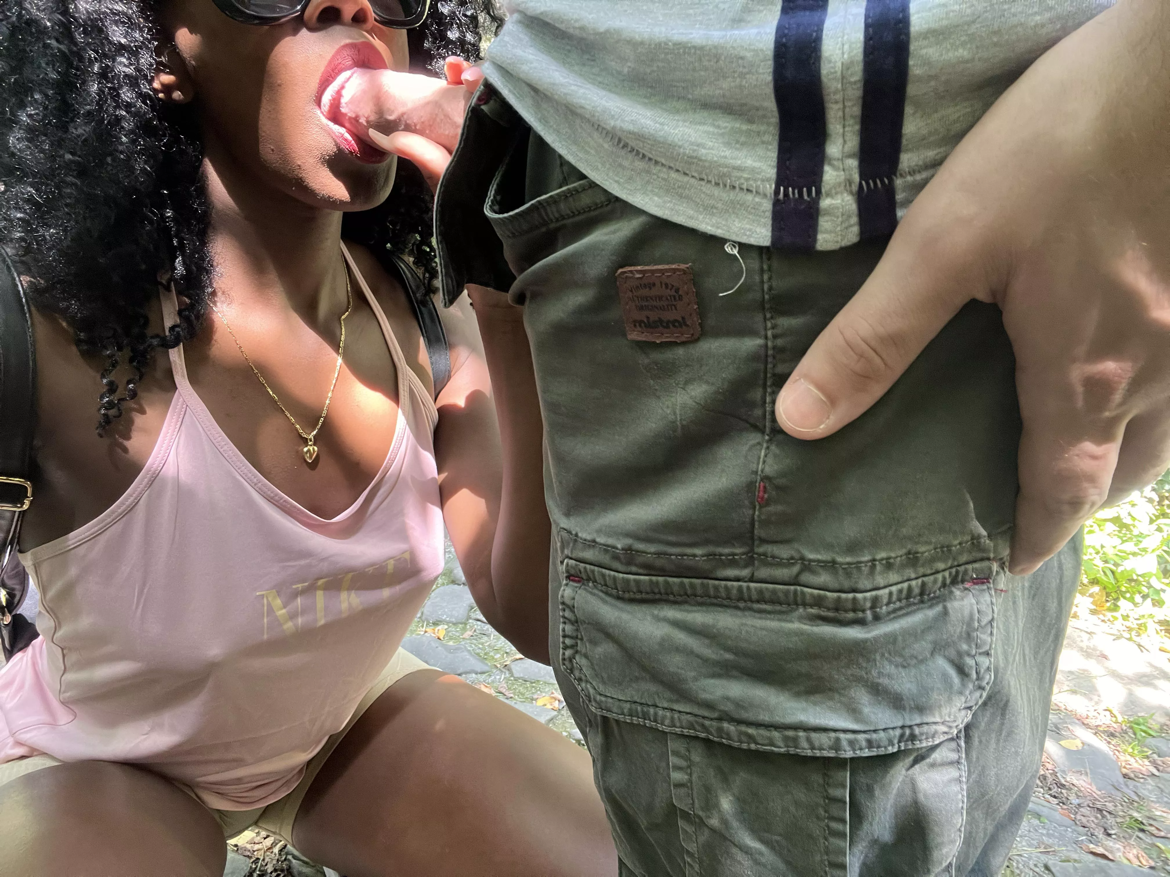 I love giving random blowjobs to strangers